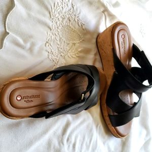 Clarks 8.5 women's black slides with cork wedge heel